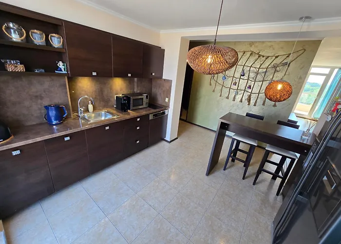 Sea View Luxury Penthouse * Slantschew brjag